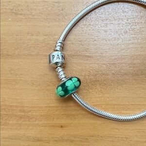 ☘️ Pandora  Kiss Me, I’m Irish Charm